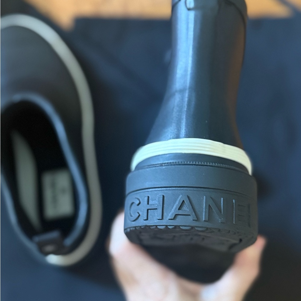 CHANEL Wellington Boots black/white - Picture 5 of 14